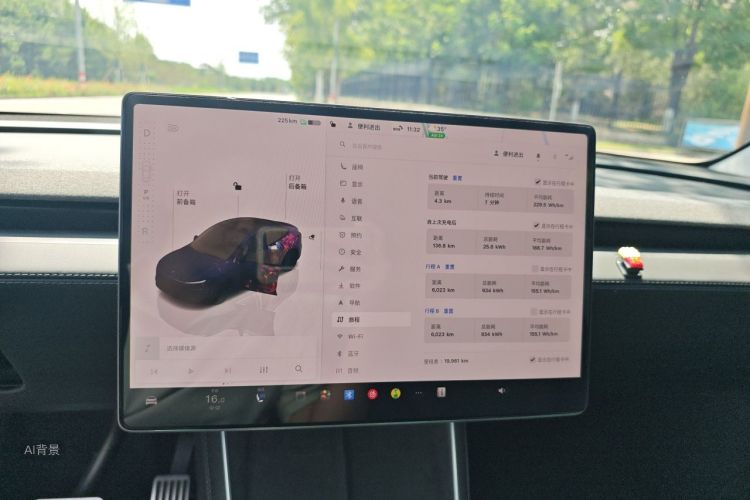 Tesla Model Y 2025 #13 Tesla Model Y 2025 car image #13