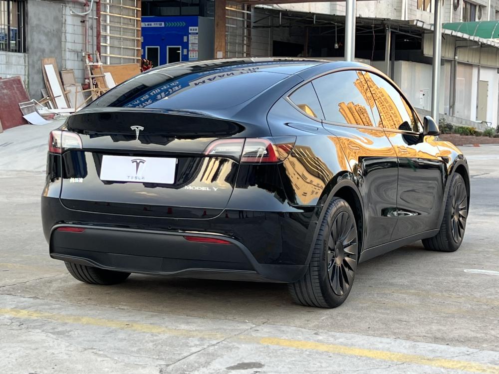 Tesla Model Y 2022 #6 Tesla Model Y 2022 car image #6