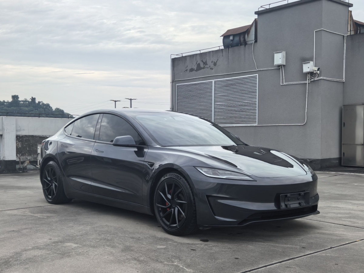 Tesla Model 3 2024 car image #4