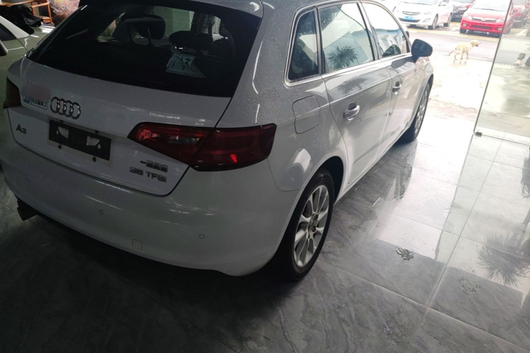 Audi A3 2015 car image #8