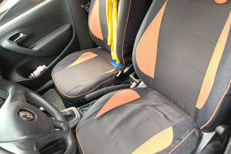 Volkswagen Polo 2016 car image #15