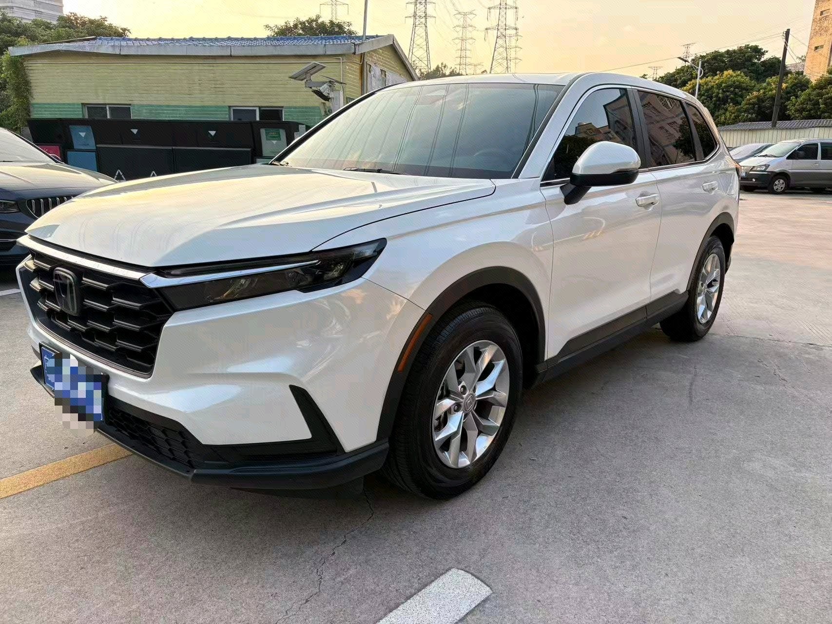 Honda CR-V 2025 car image 