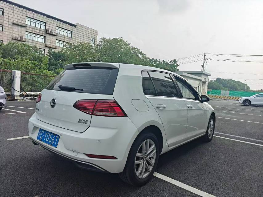 Volkswagen Golf 2019 #4 Volkswagen Golf 2019 car image #4