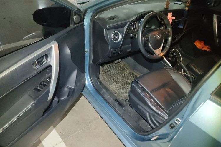 Toyota Corolla 2017 #13 Toyota Corolla 2017 car image #13
