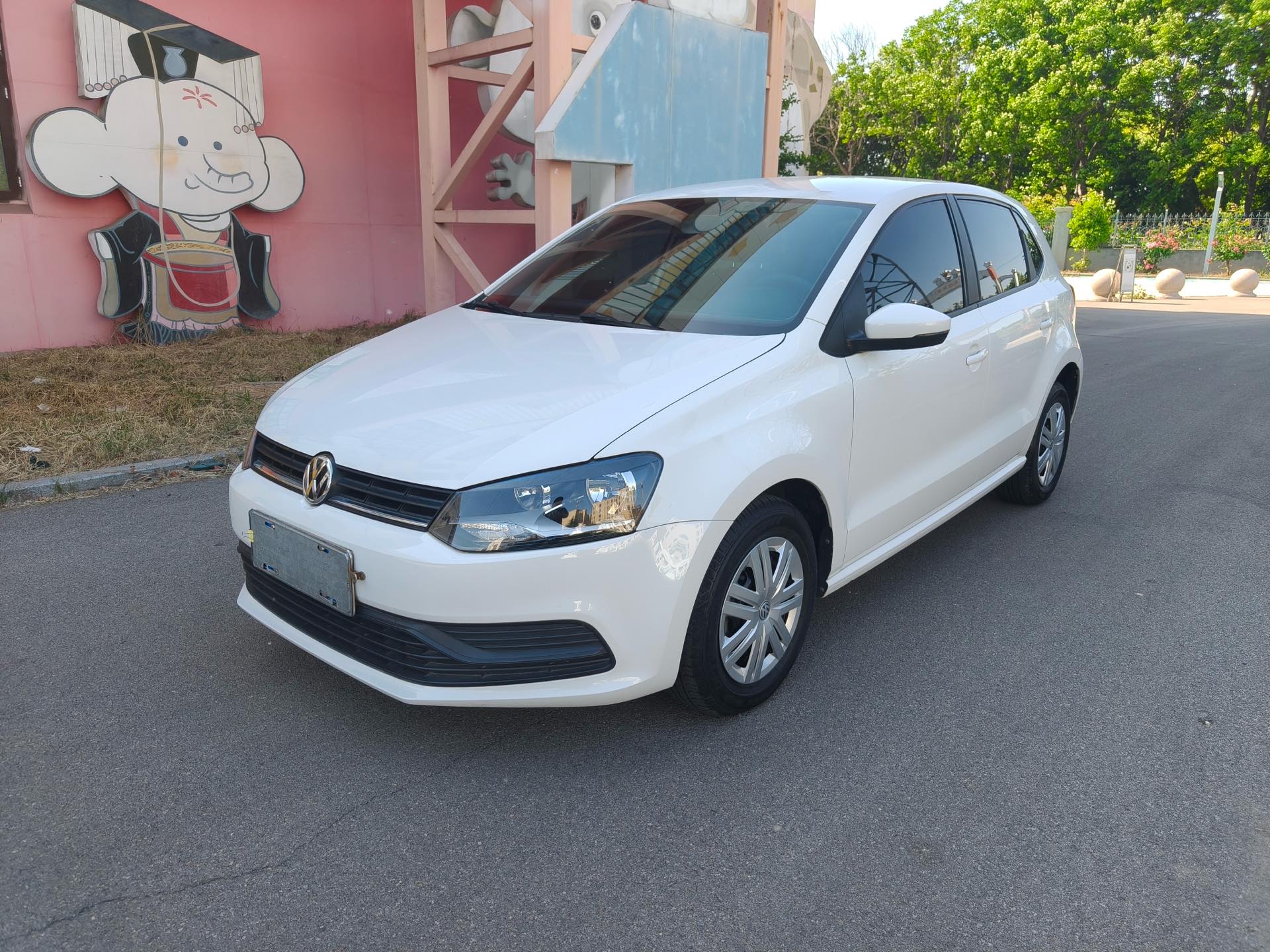 Volkswagen Polo 2019 car image 