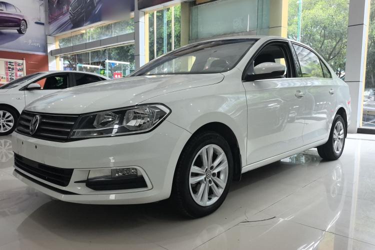 Volkswagen Santana 2017 car image #2