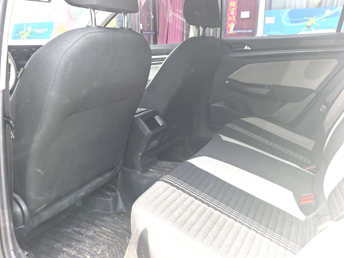 Volkswagen Bora 2023 car image #5