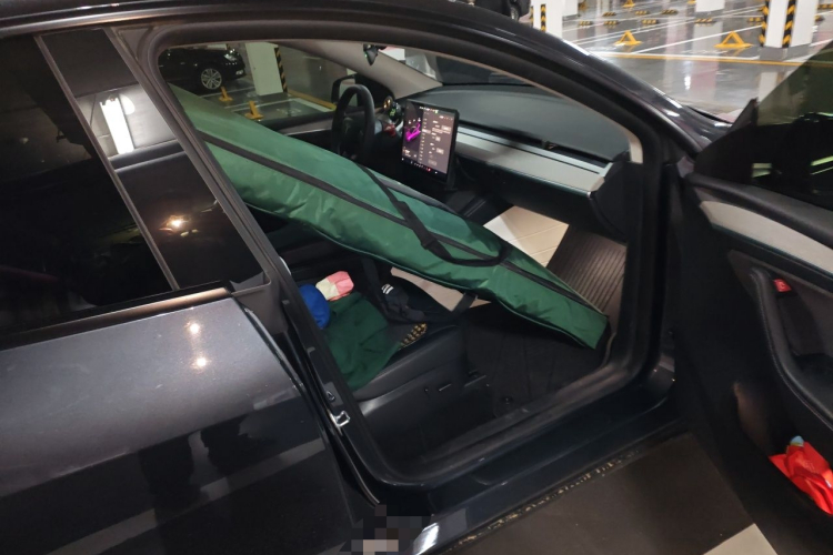 Tesla Model Y 2024 #21 Tesla Model Y 2024 car image #21