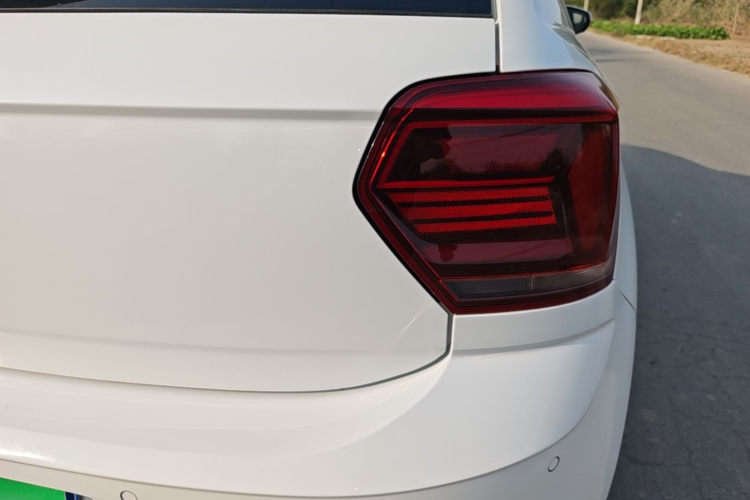 Volkswagen Polo 2022 изображение автомобиля #8