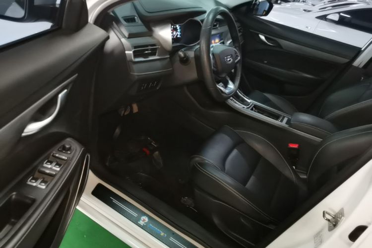 GEELY Emgrand 2021 car image #16