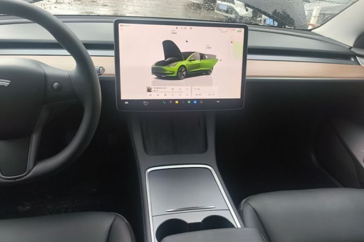 Tesla Model 3 2023 immagine di auto #13