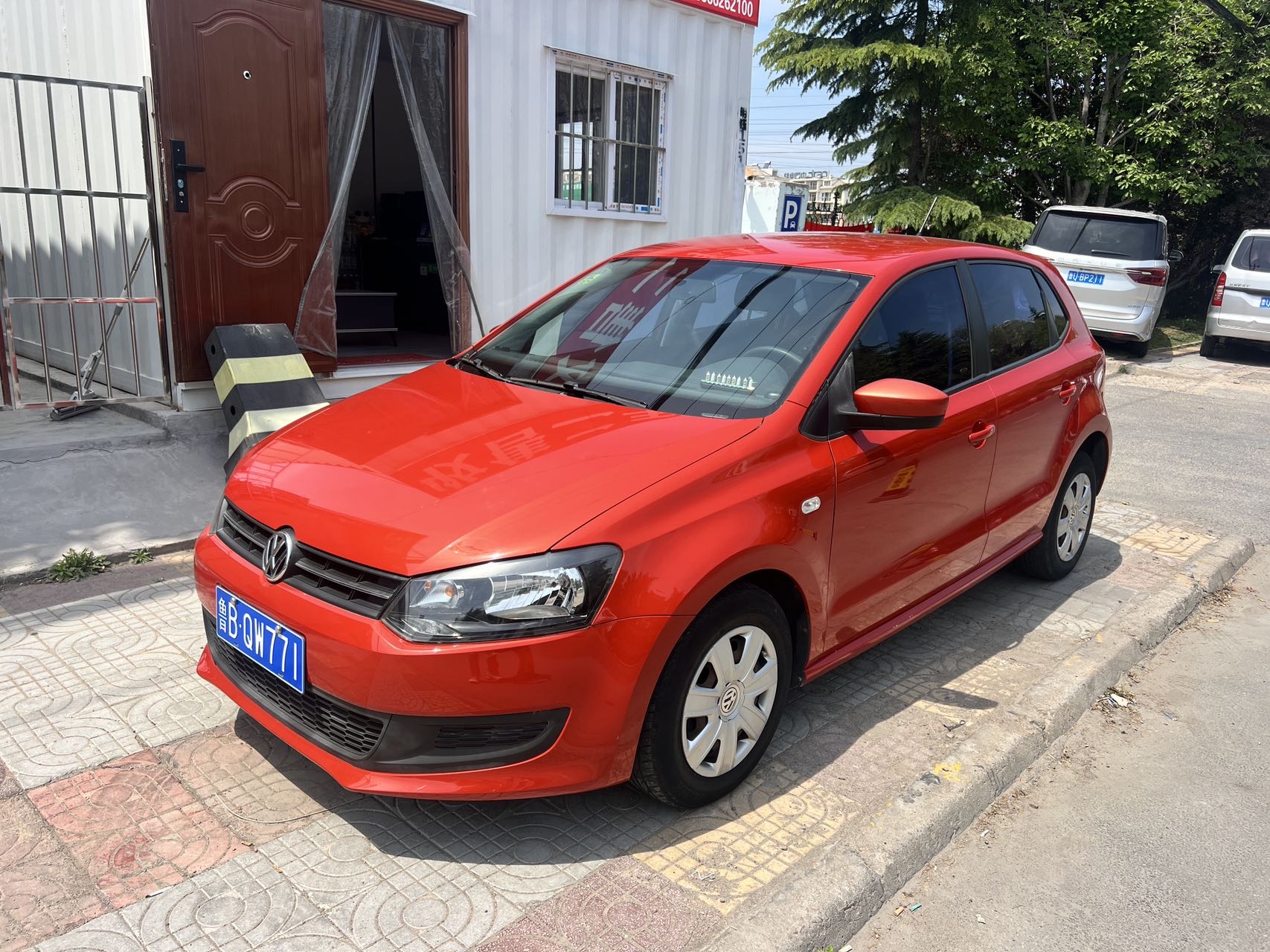 Volkswagen Polo 2012 car image 