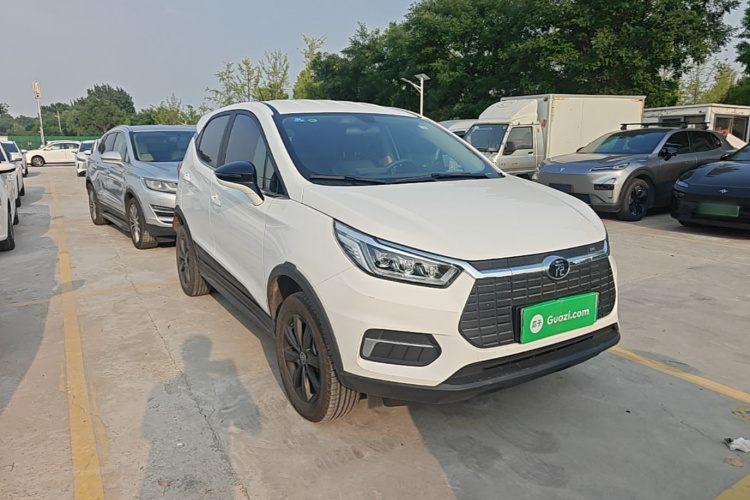 BYD Yuan New Energy 2019 #4 BYD Yuan New Energy 2019 изображение автомобиля #4