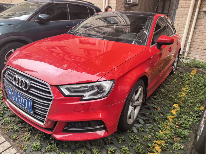 Audi A3 2017 car image 
