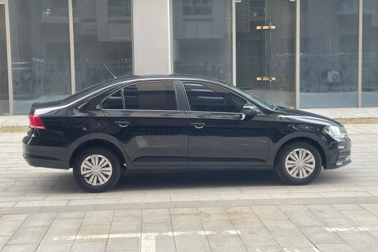 Volkswagen Santana 2017 car image #8