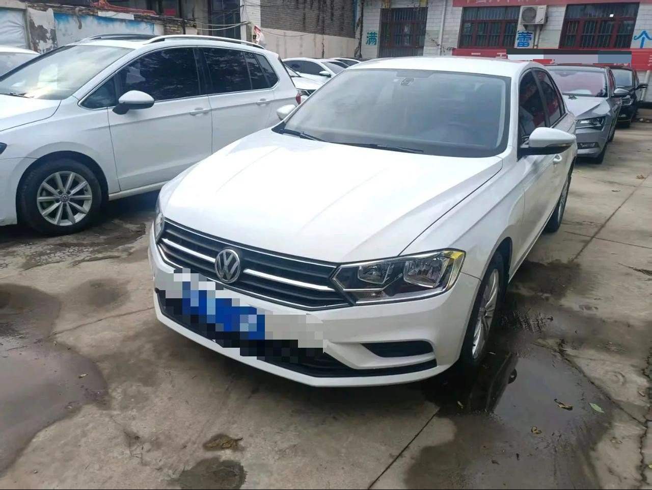 Volkswagen Bora 2020 immagine di auto 