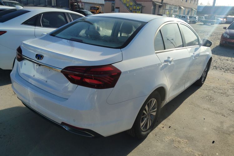 GEELY Emgrand 2018 #7 GEELY Emgrand 2018 car image #7