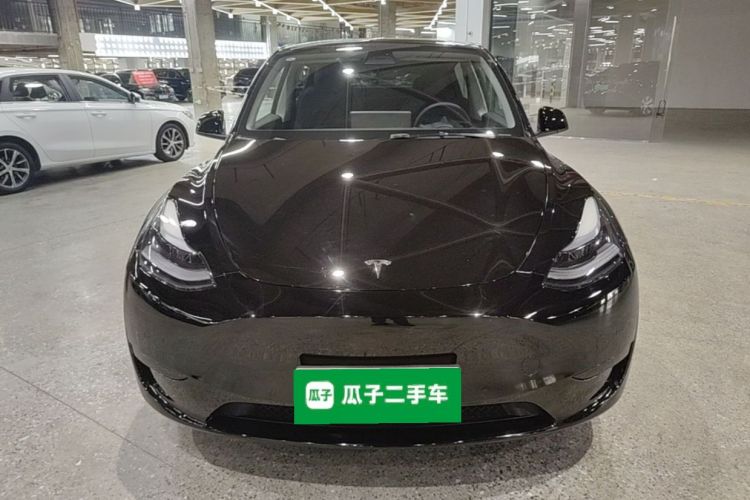 Tesla Model Y 2023 immagine di auto #3