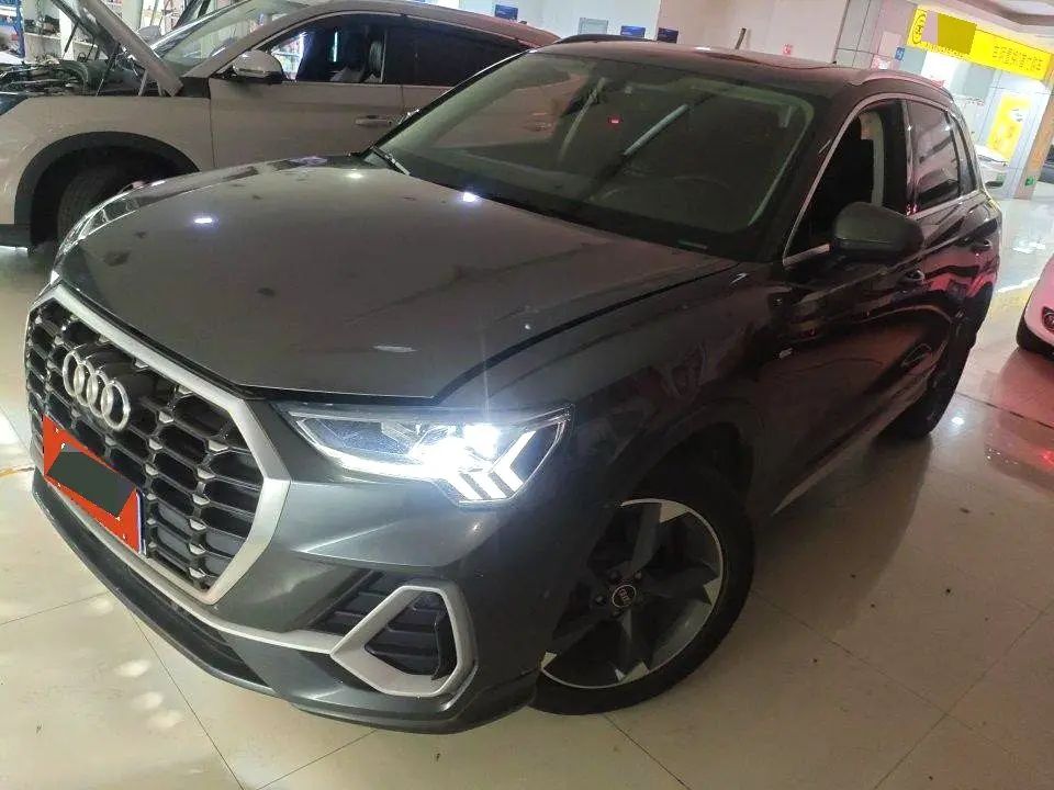 2022 immagine di auto 