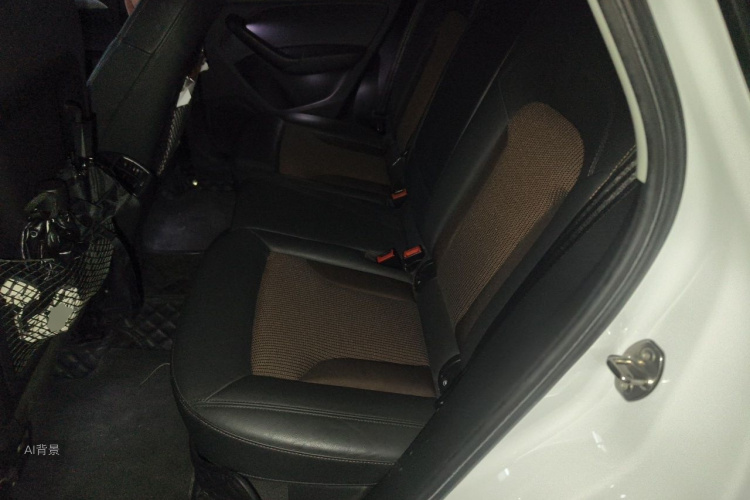 Audi Q3 2019 #19 Audi Q3 2019 car image #19