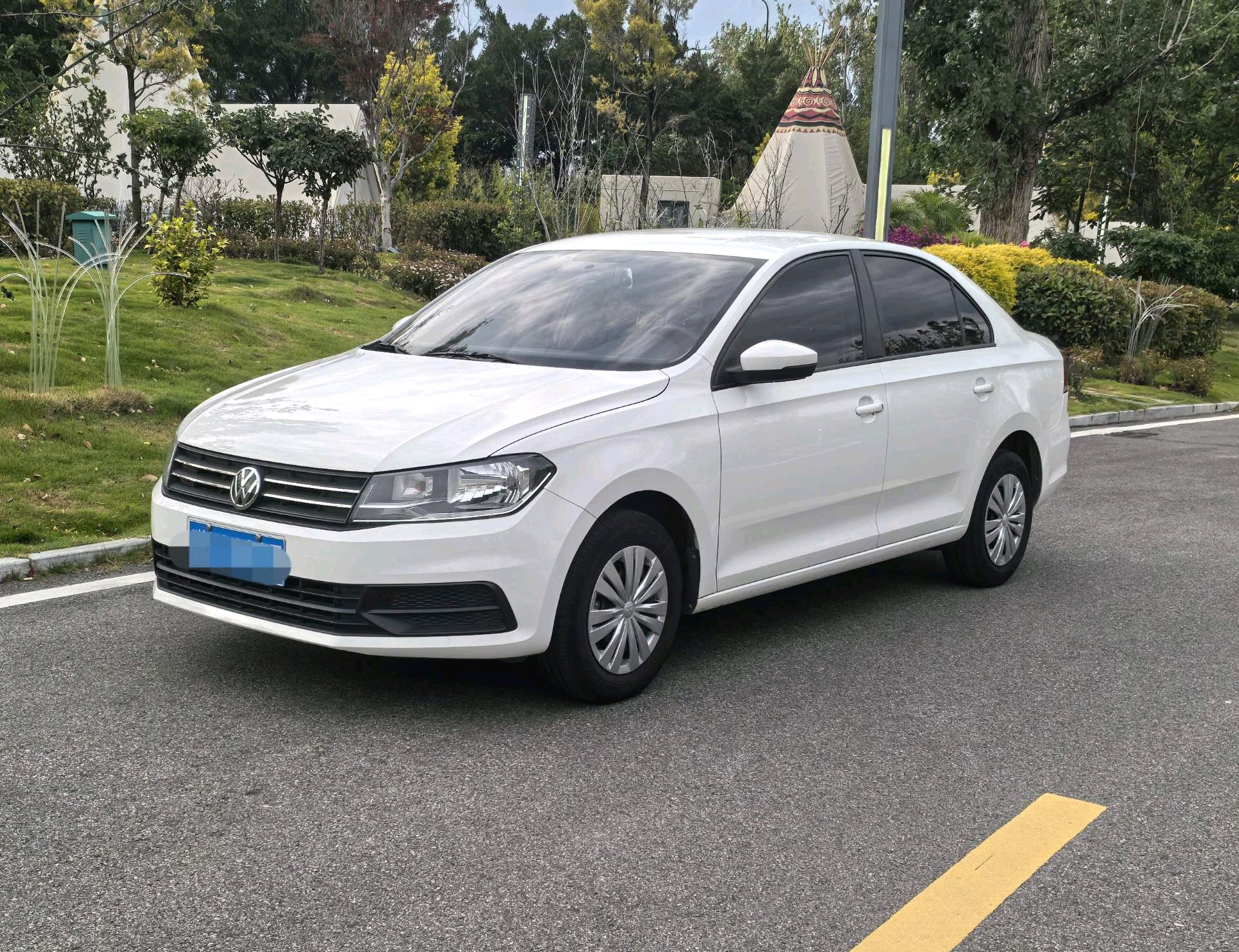 Volkswagen Santana 2021 car image 