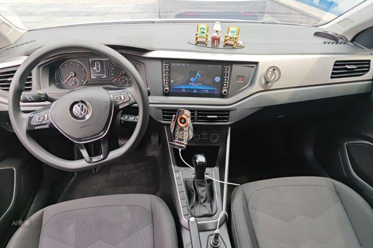 Volkswagen Polo 2020 car image #11