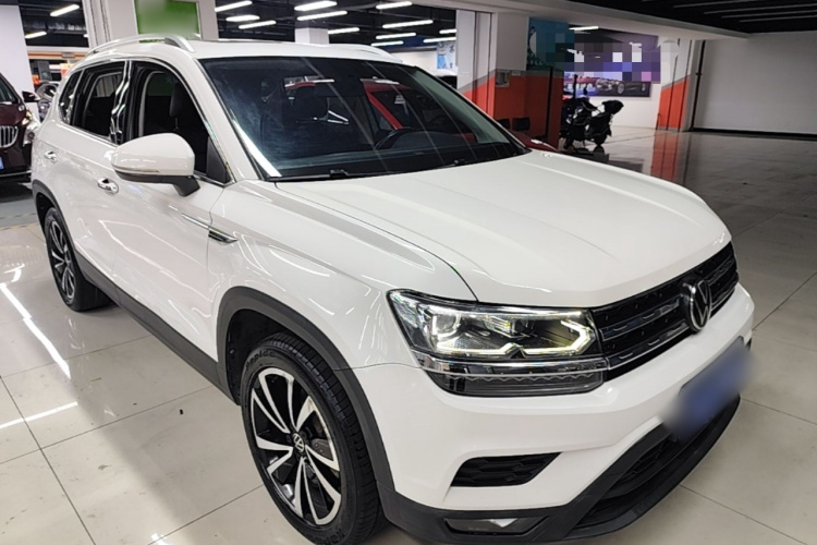 Volkswagen Tharu 2021 car image #4