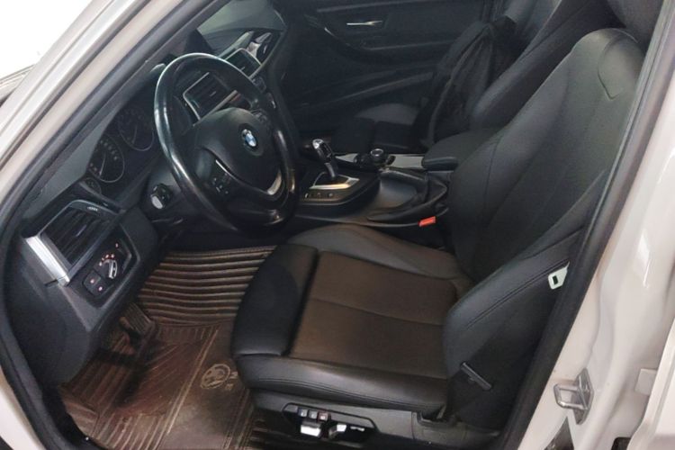 BMW 3 Series 2017 #15 BMW 3 Series 2017 car image #15