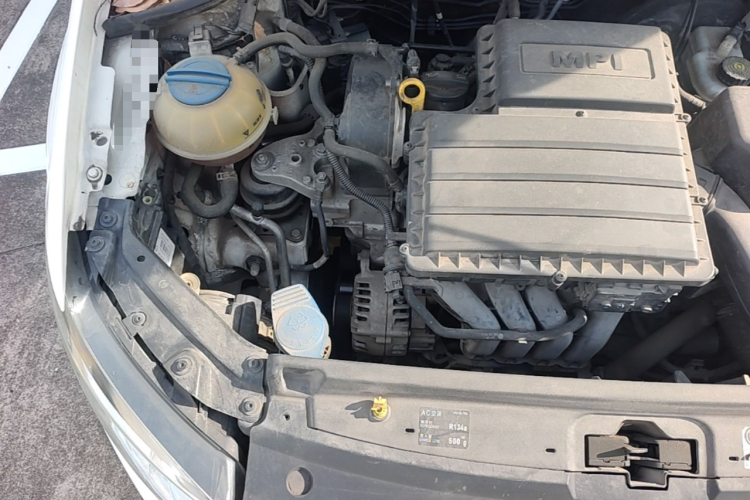 Volkswagen Polo 2016 car image #23