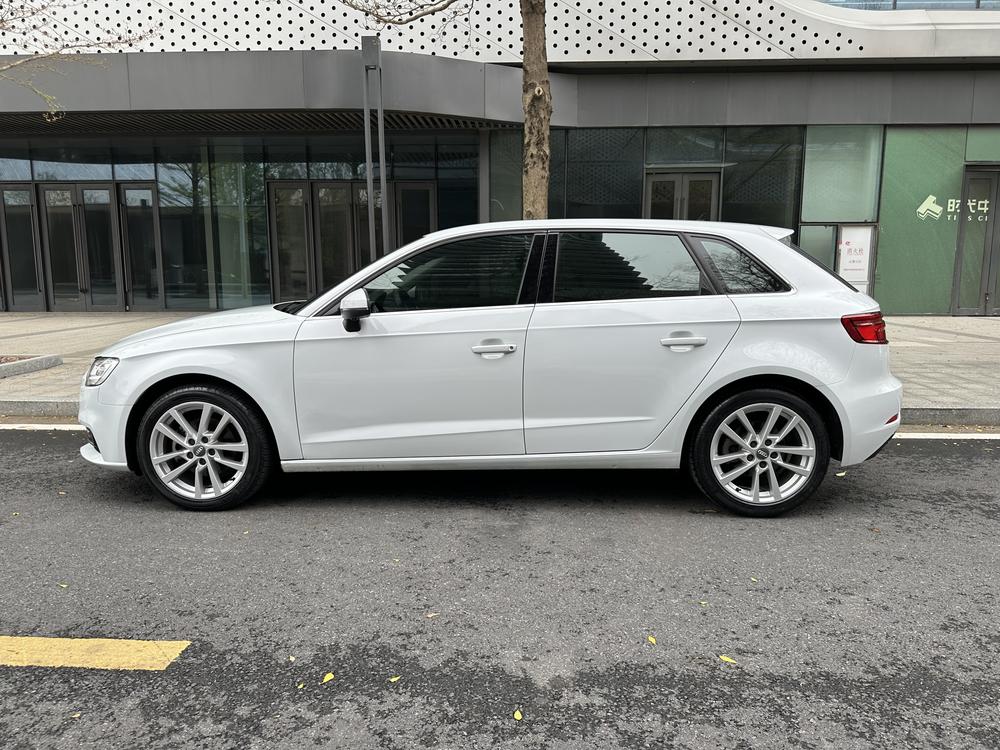 Audi A3 2019 #4 Audi A3 2019 car image #4