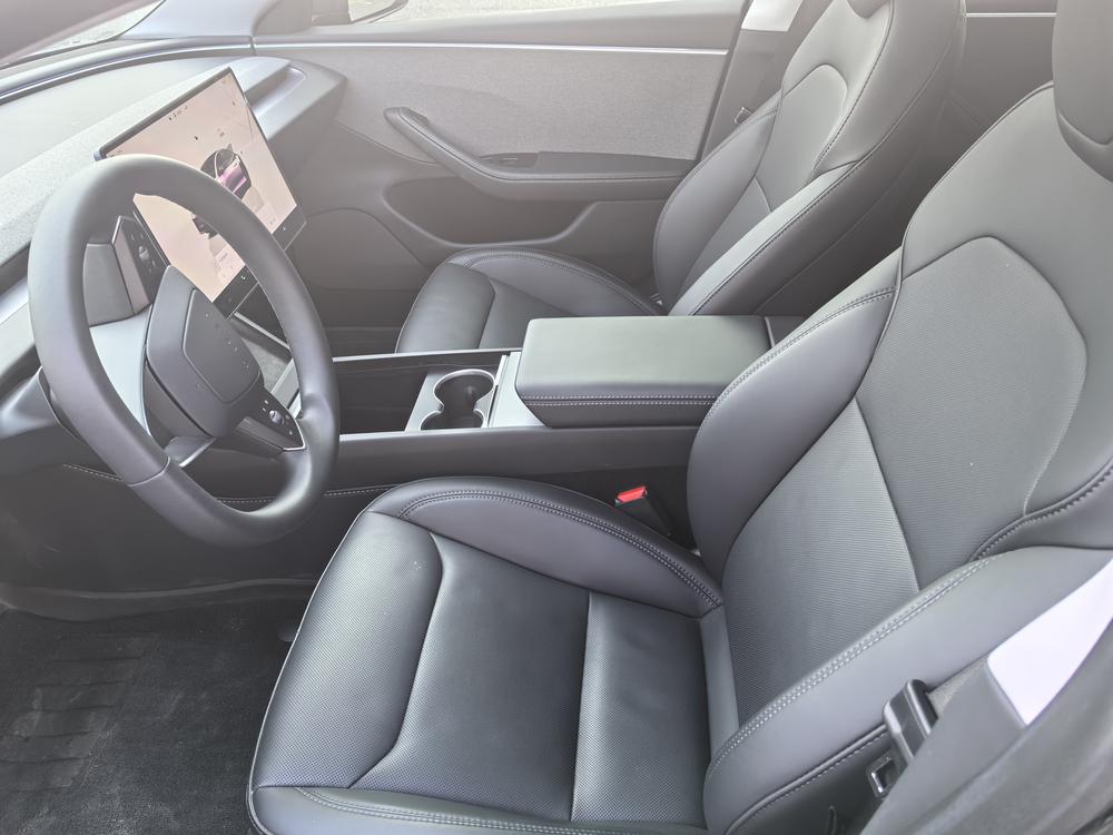 Tesla Model 3 2024 car image #8