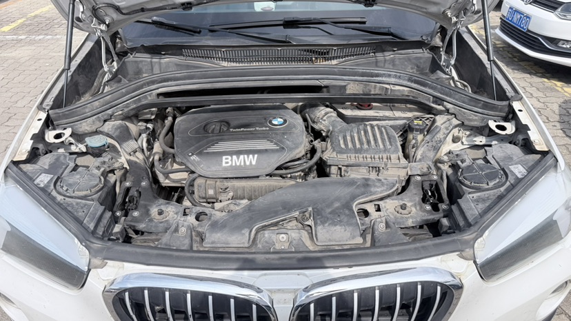 BMW X1 2018 #9 BMW X1 2018 صورة سيارة #9