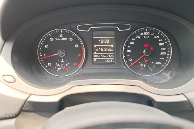 Audi Q3 2014 immagine di auto #14