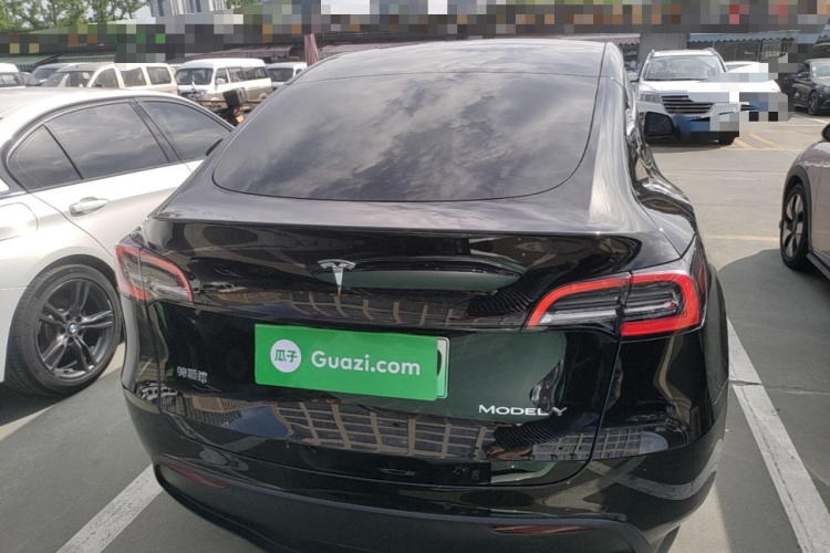 Tesla Model Y 2022 #6 Tesla Model Y 2022 car image #6