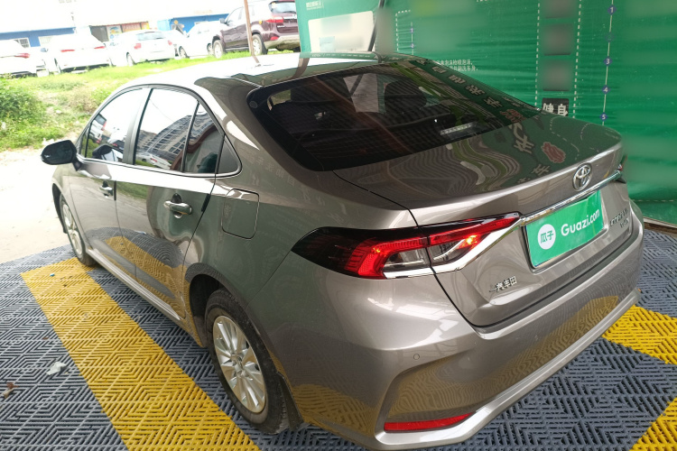 Toyota Corolla 2019 immagine di auto #5