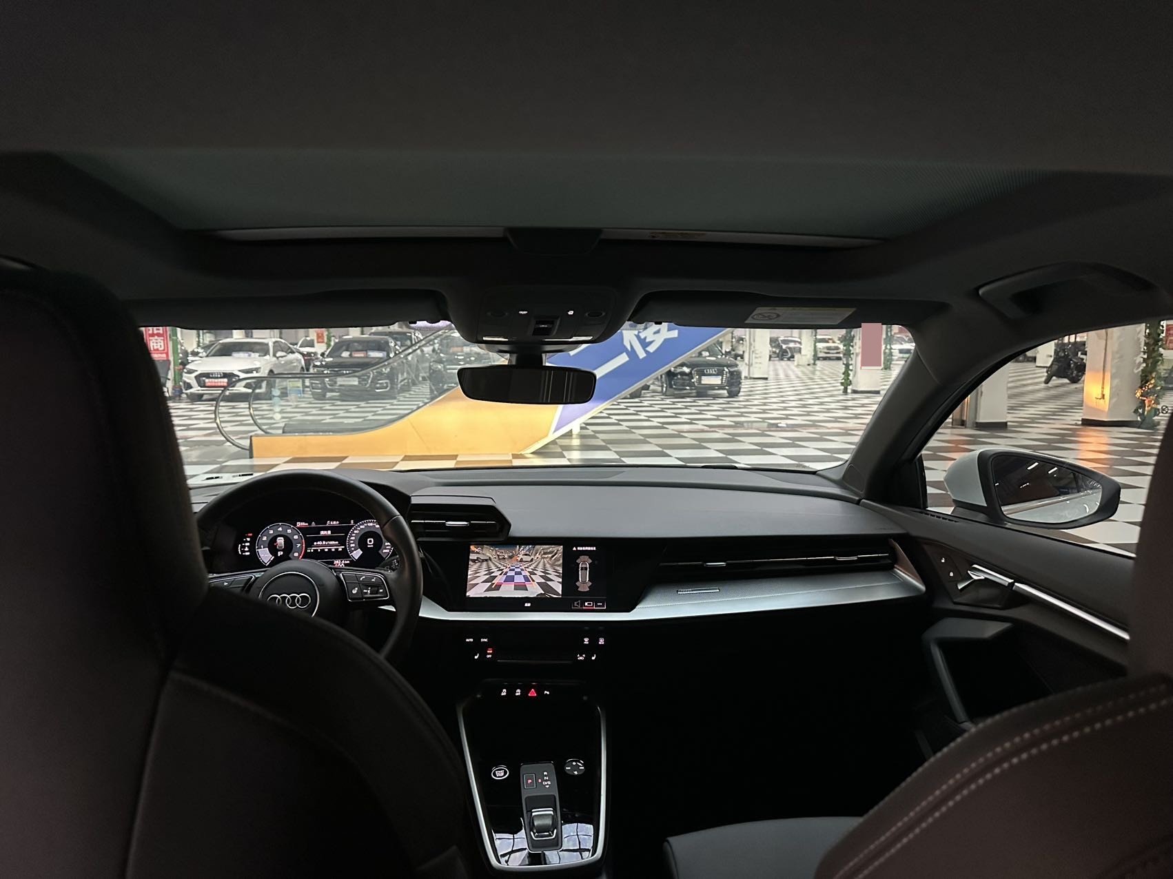 2023 изображение автомобиля #9