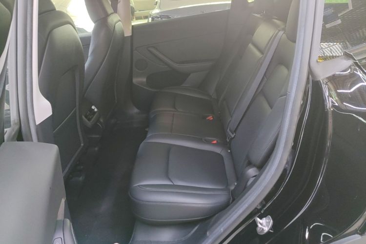 Tesla Model Y 2022 #17 Tesla Model Y 2022 car image #17