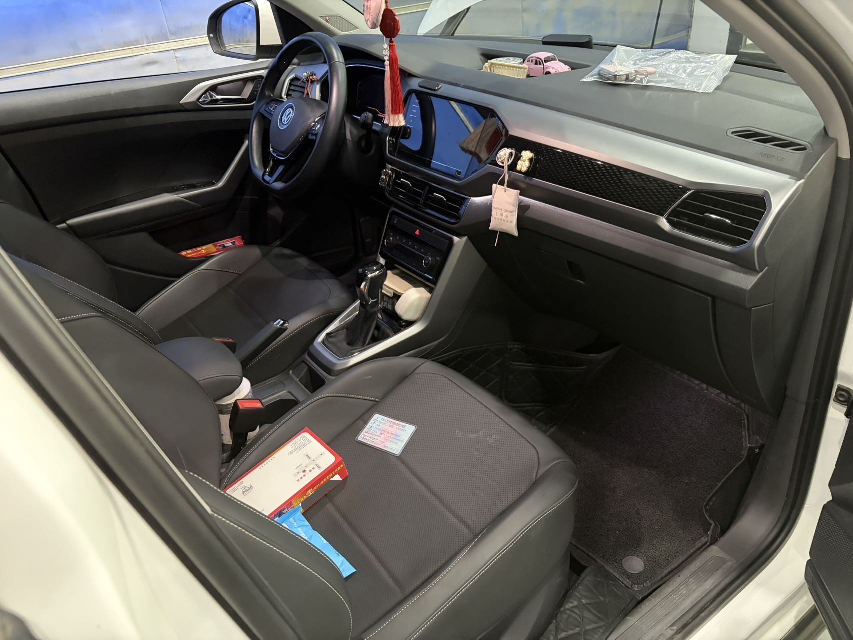 Volkswagen T-Cross 2020 #3 Volkswagen T-Cross 2020 car image #3