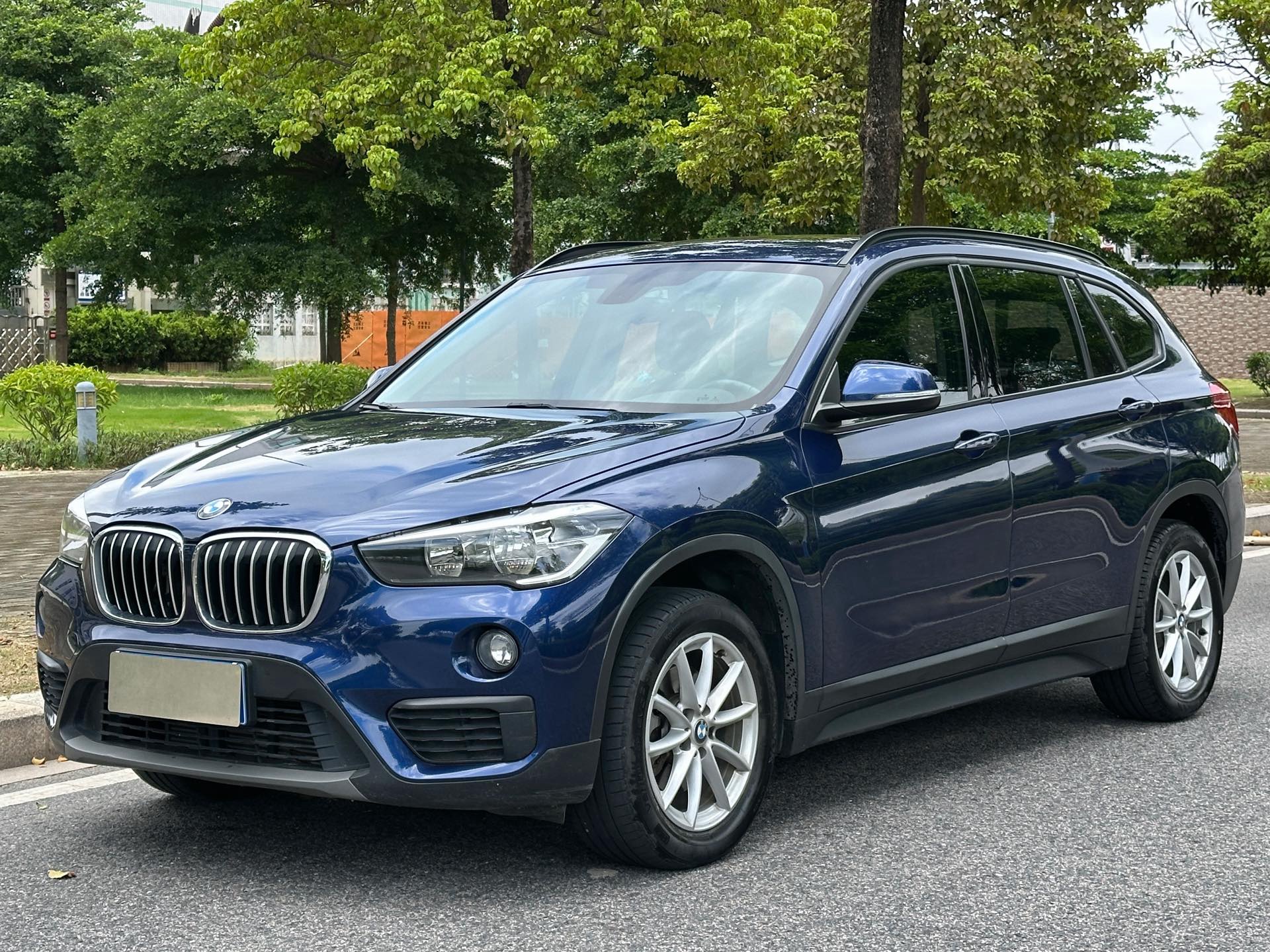 BMW X1 2018 BMW X1 2018 car image