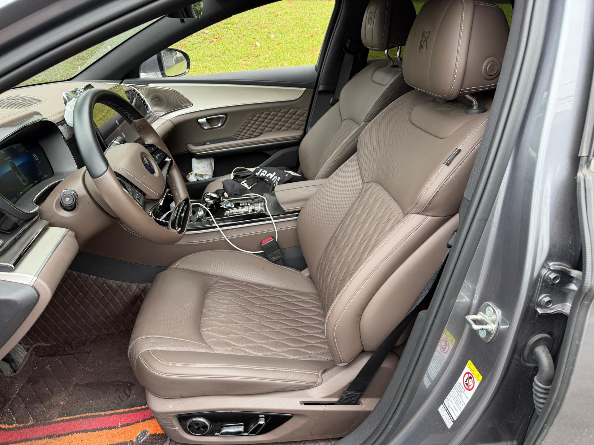 BYD Han 2024 car image #5