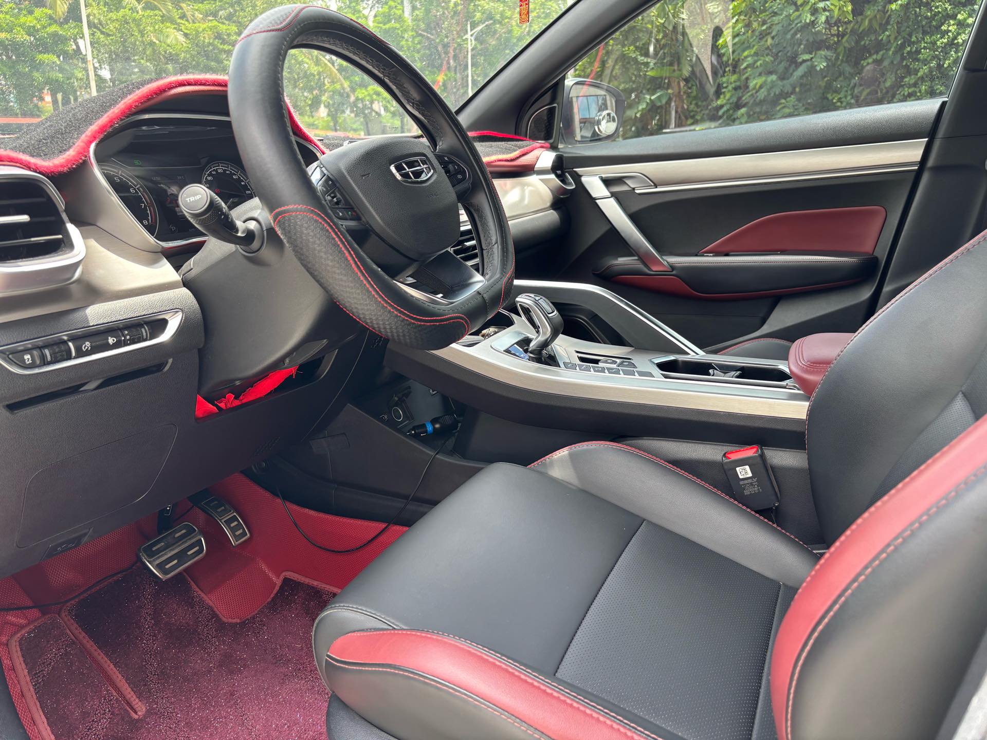 GEELY Coolray 2021 car image #4