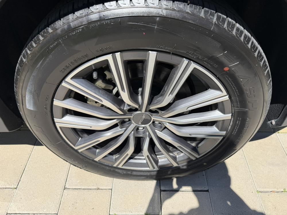 Jetour X70 PLUS 2023 car image #11