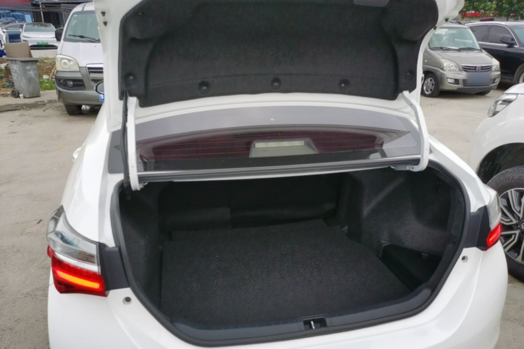 Toyota Corolla 2017 car image #21
