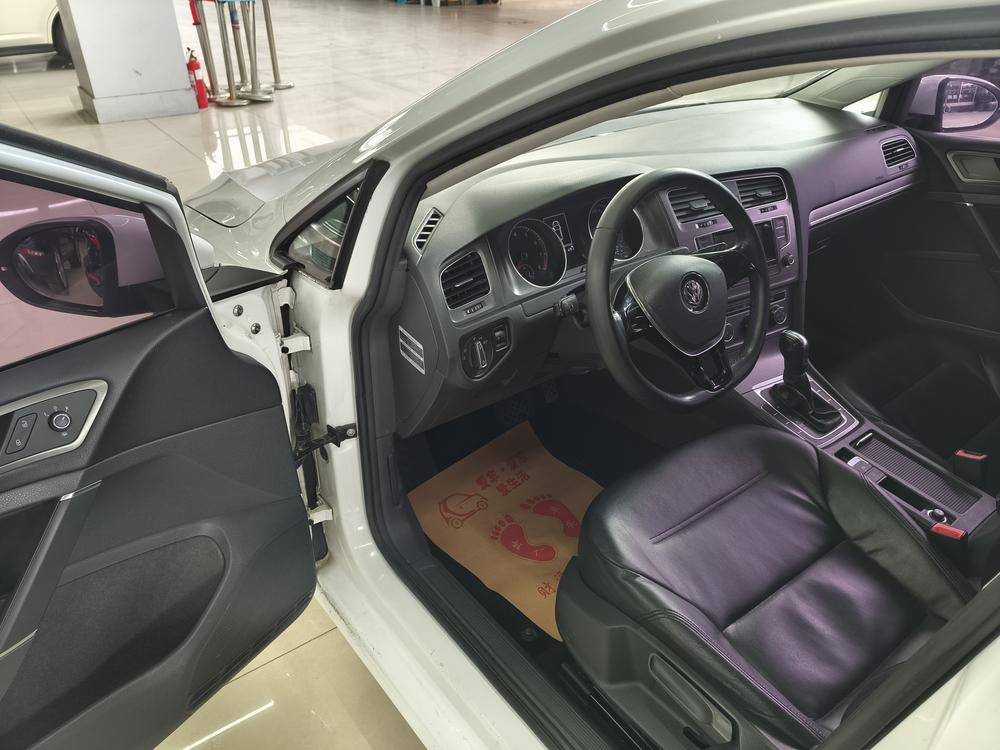 Volkswagen Golf 2016 car image #9