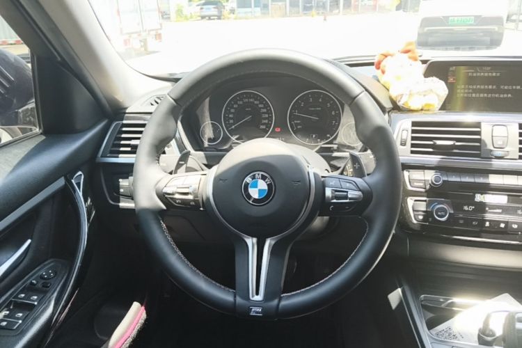 BMW 3 Series 2017 car image #12