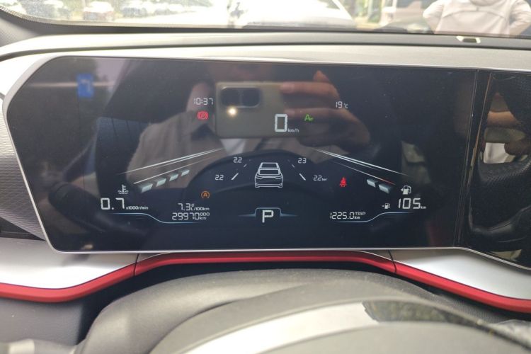 GEELY Coolray 2022 #12 GEELY Coolray 2022 car image #12