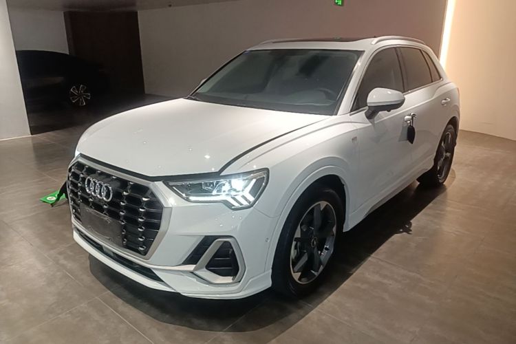 Audi Q3 2022 #2 Audi Q3 2022 car image #2