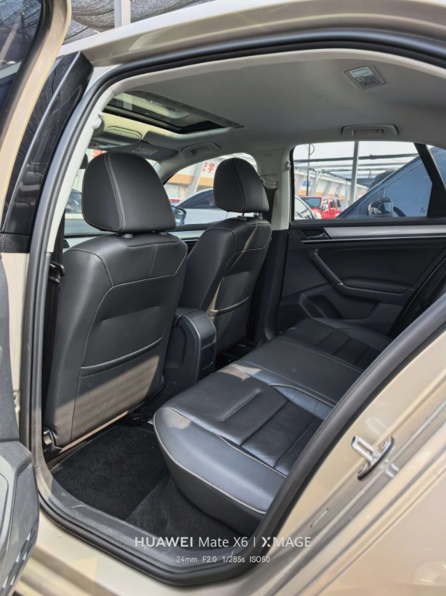 Volkswagen Bora 2017 image de voiture #5