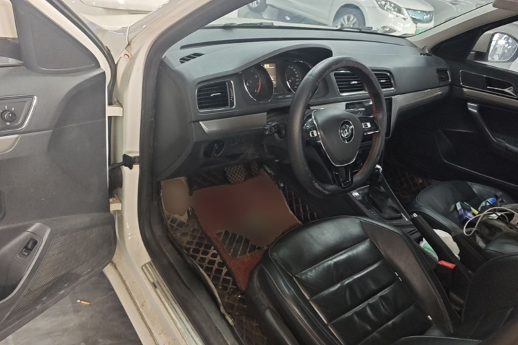 Volkswagen Lavida 2018 car image #16