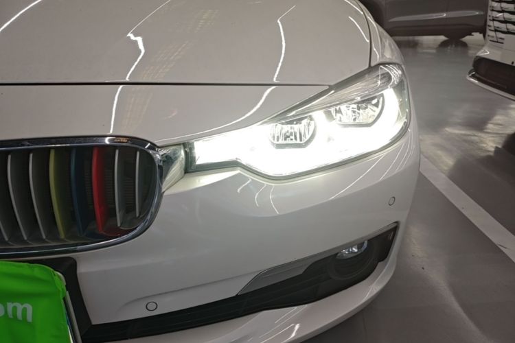 BMW 3 Series 2018 #23 BMW 3 Series 2018 car image #23